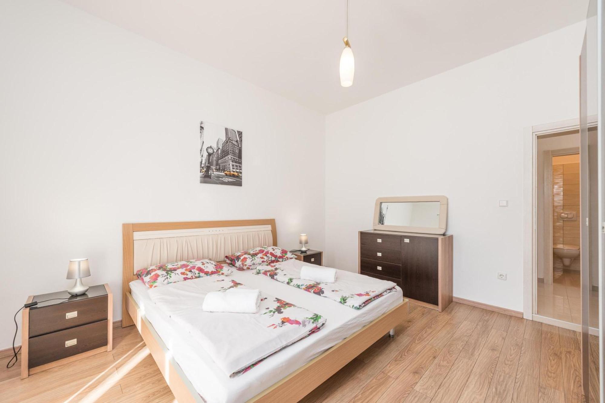 Family Friendly Pool House Ana - Happy Rentals Bibinje Exterior foto