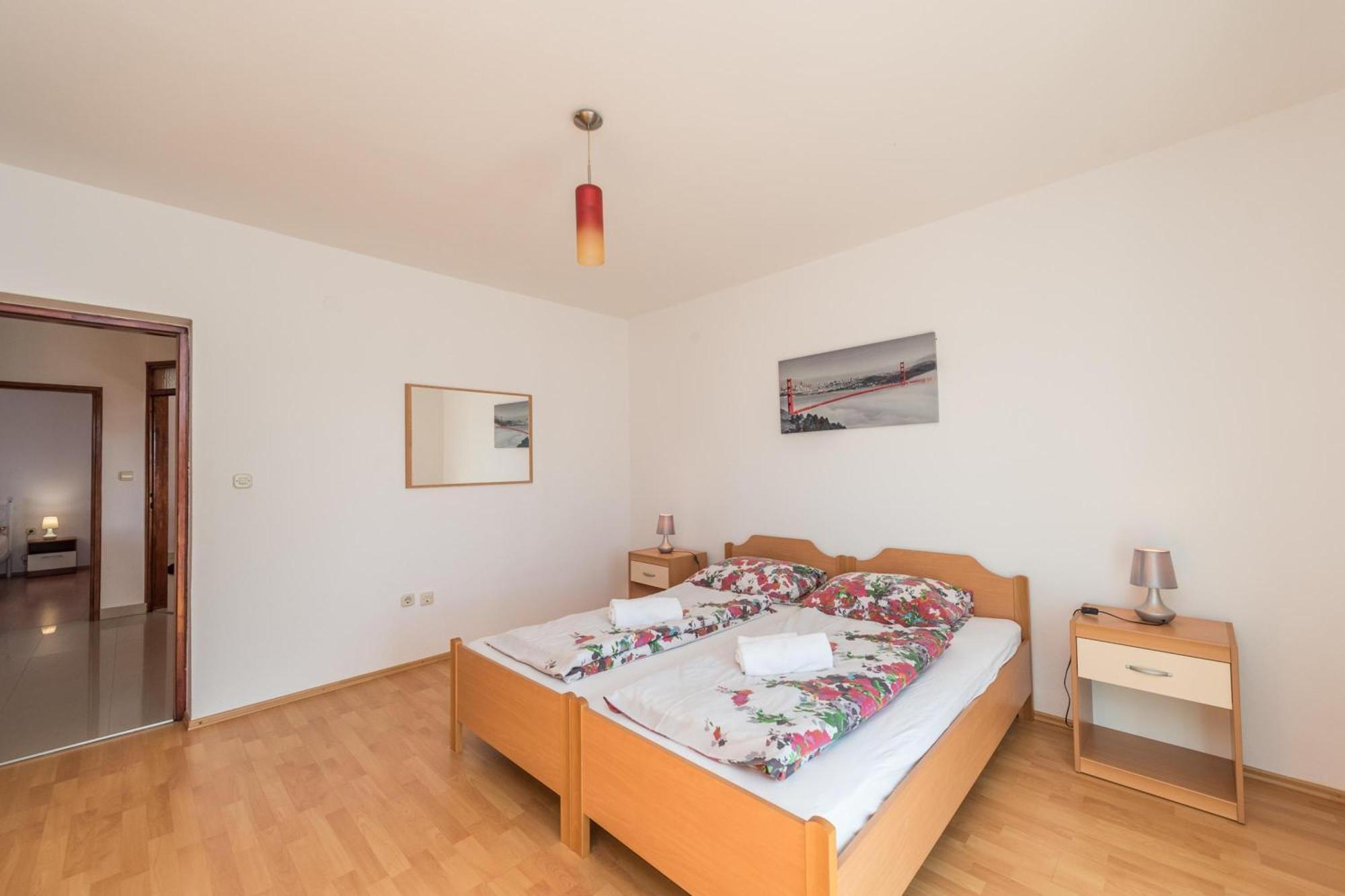 Family Friendly Pool House Ana - Happy Rentals Bibinje Exterior foto